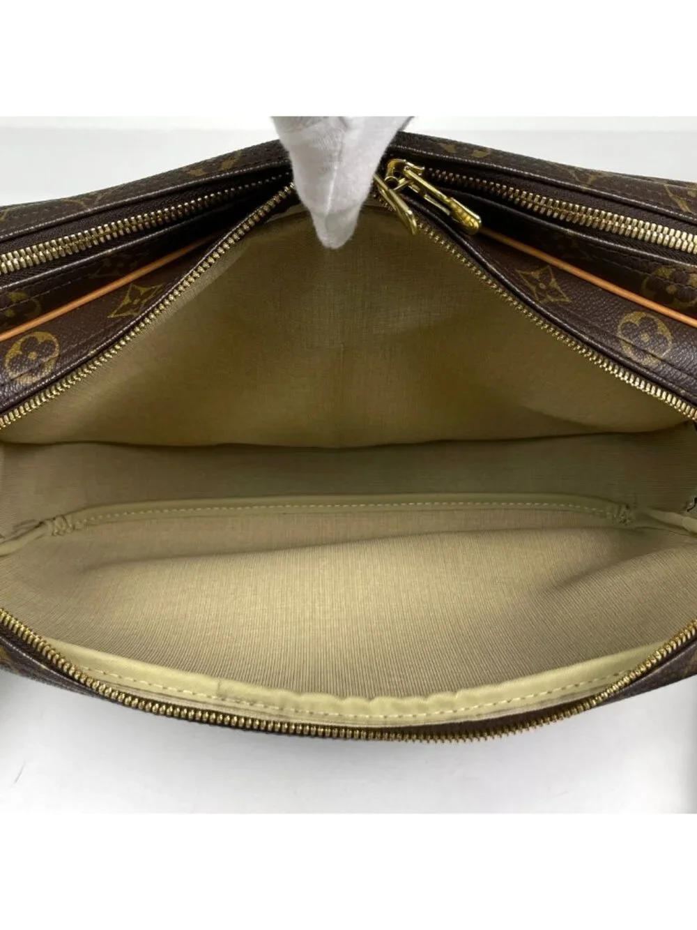 Louis Vuitton Reporter GM Crossbody Shoulder Bag Monogram Brown